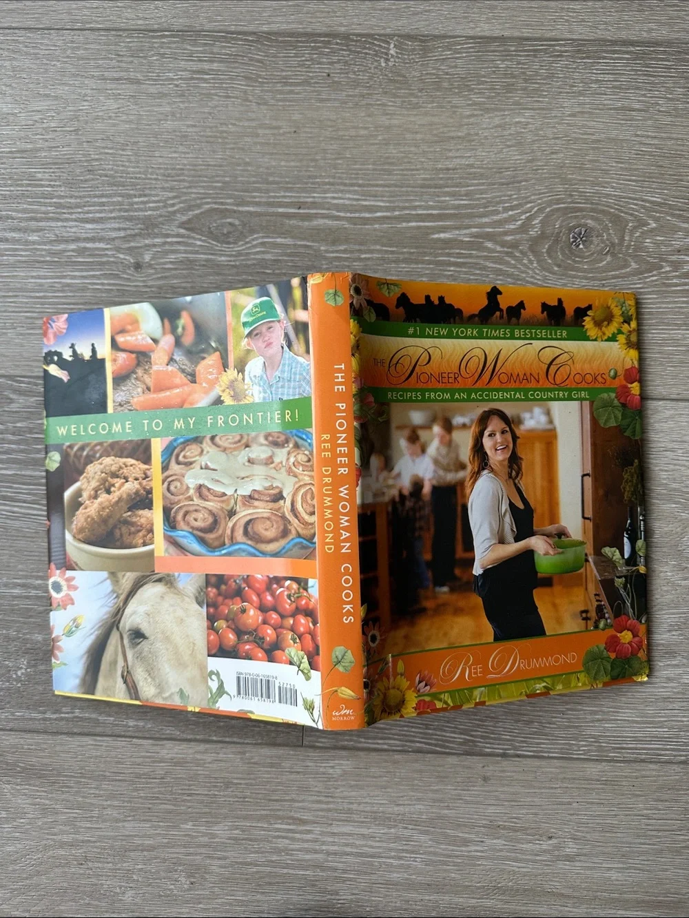 The Pioneer Woman Cooks Cookbook